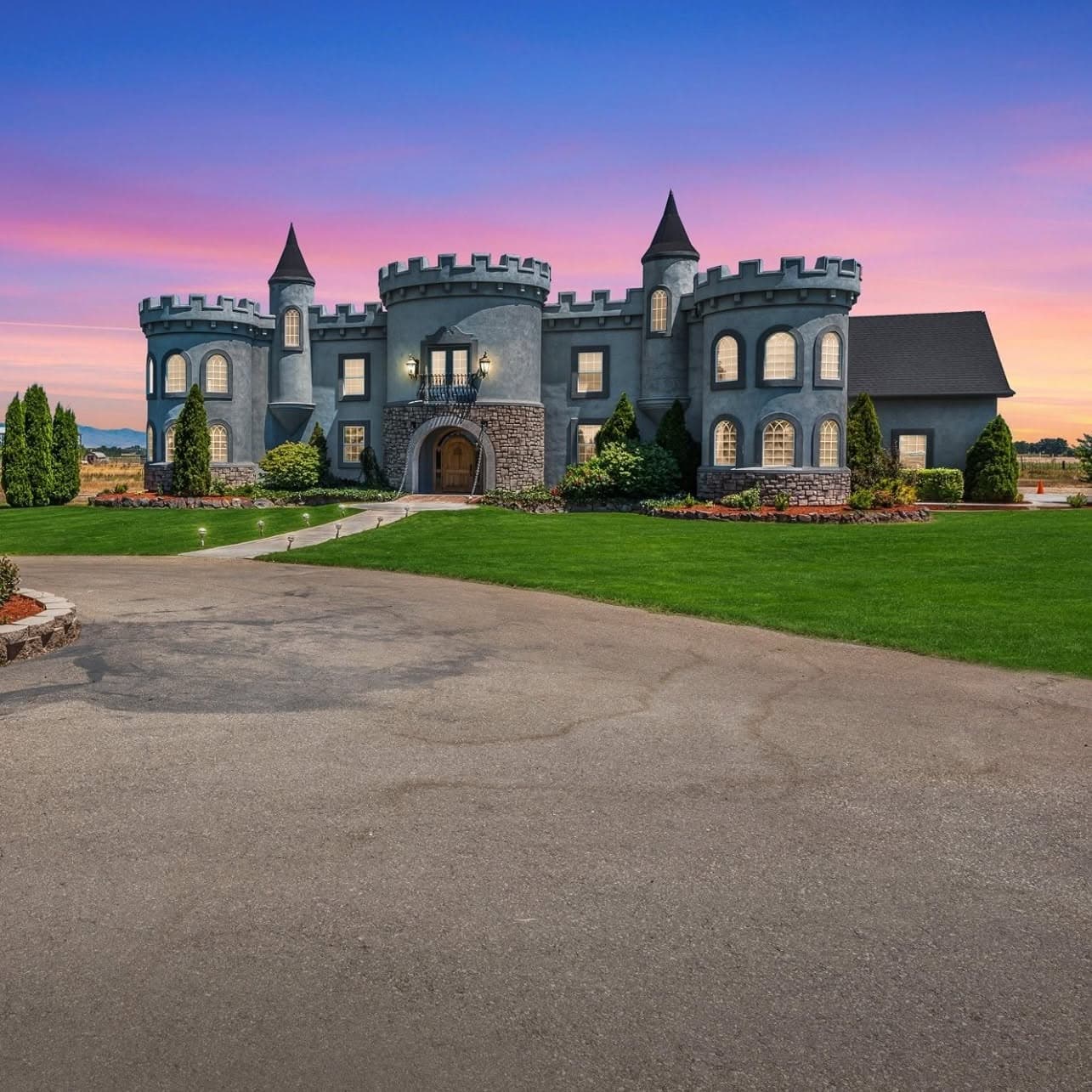 The Castle Gardens — driveway at sunset